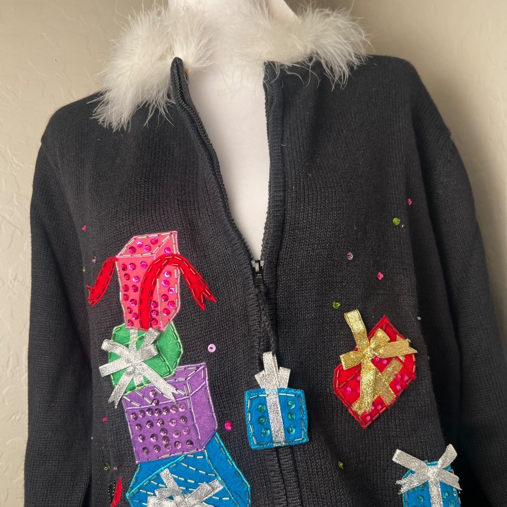 Tiara International Christmas Collection Snowman Gift Box Zip Cardigan Large